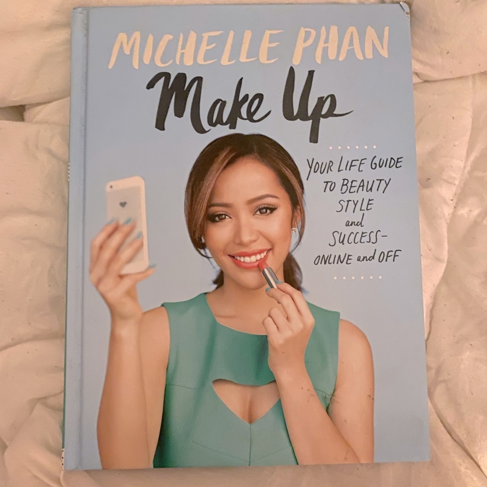 Makeup Artist Michelle Phan Tutorial Book 💙